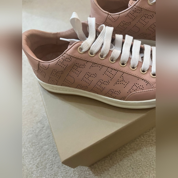 SNEAKER - Picture 2 of 2